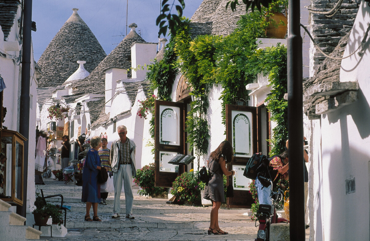 1Ita_Alberobello_Trullis_PS.jpg