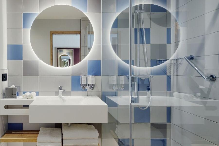 Hampton_By_Hilton_Venice_Isola_Nuova_Bad_web.jpg