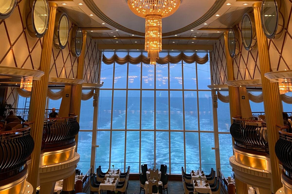 Oceanic à la Carte Restaurant mit Panorama-Meerblick