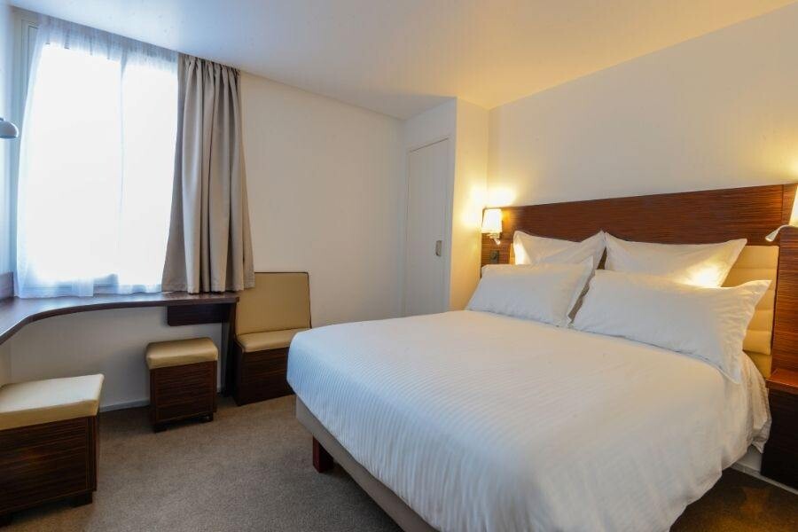 Hotel_Monsigny_Doppelzimmer_web.jpg