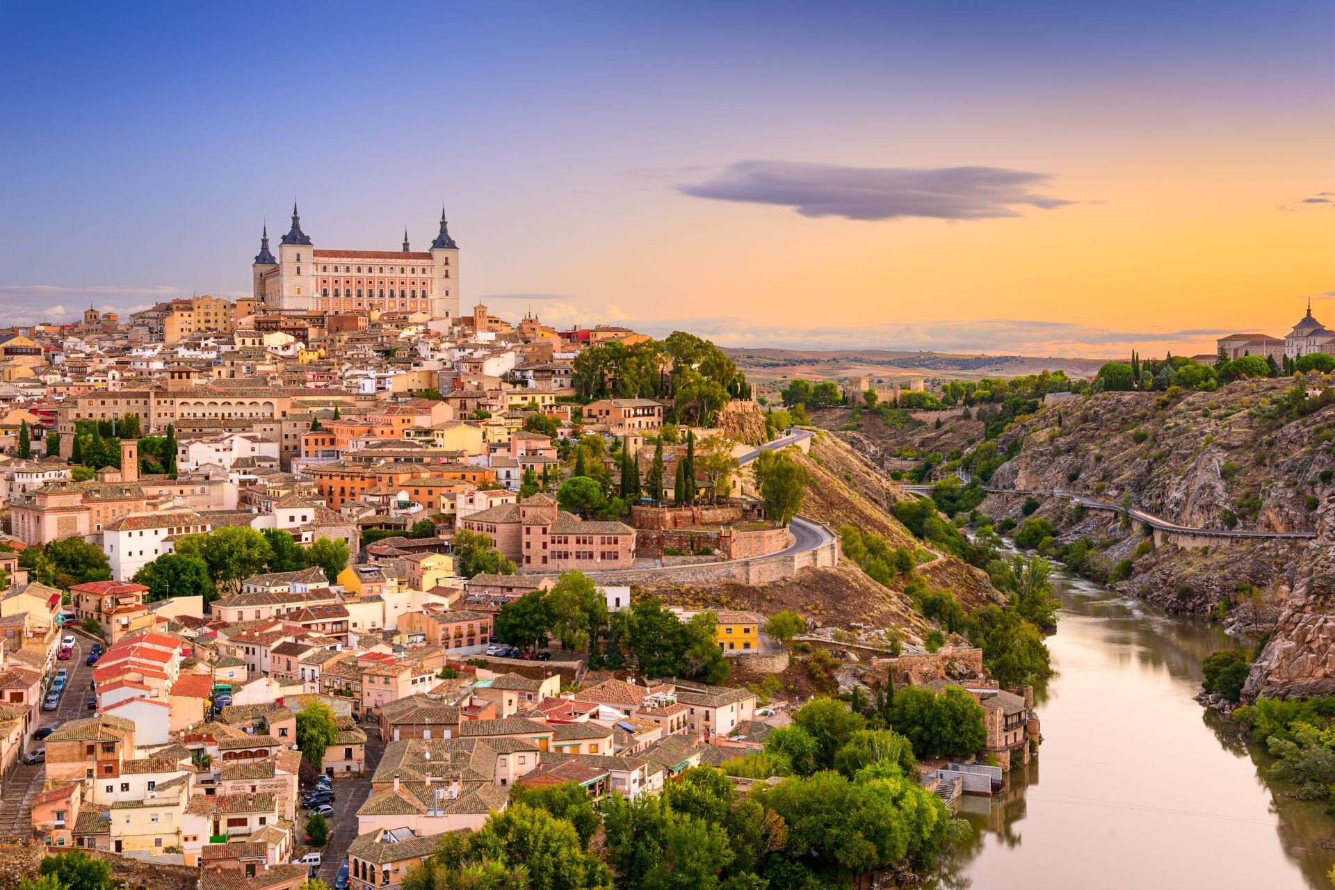 1AdobeStock_77760146_6