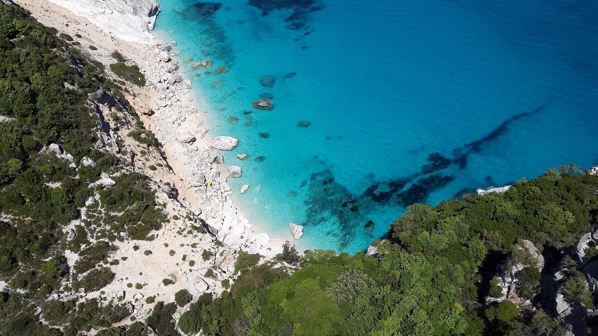 sardinia-g3335c9646_1920